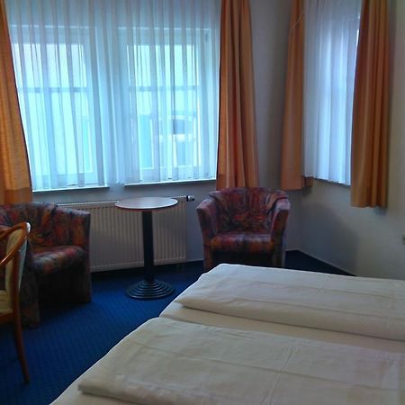 Hotel Loewensteiner Hof Haus Am Neuplatz Wertheim Kültér fotó