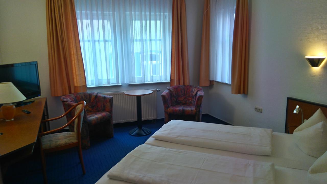 Hotel Loewensteiner Hof Haus Am Neuplatz Wertheim Kültér fotó