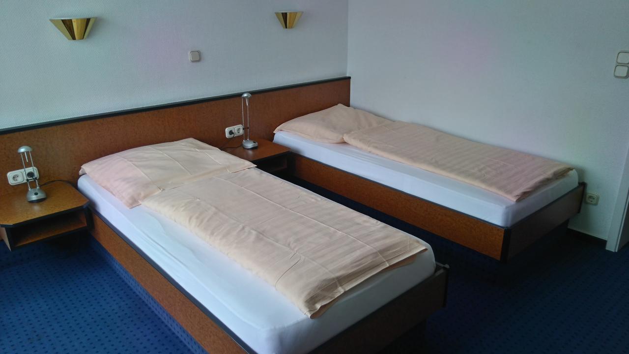 Hotel Loewensteiner Hof Haus Am Neuplatz Wertheim Kültér fotó